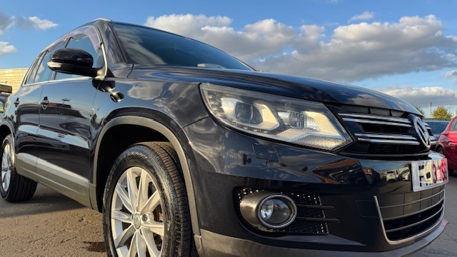 VOLKSWAGEN TIGUAN TSI 1.4 TSI BlueMotion Tech SE Auto
