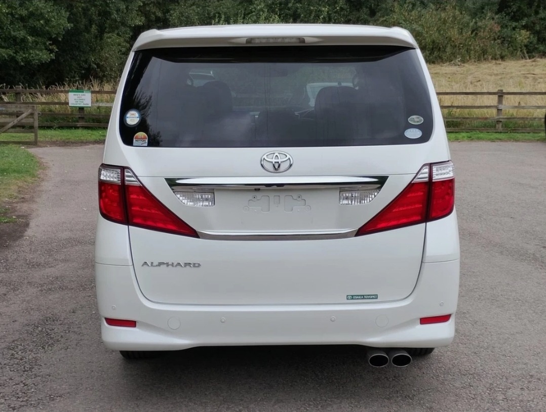 TOYOTA ALPHARD ANH20 2.4 Auto 8 Seater Sunroof Dual AC 7-Speed CVT MPV