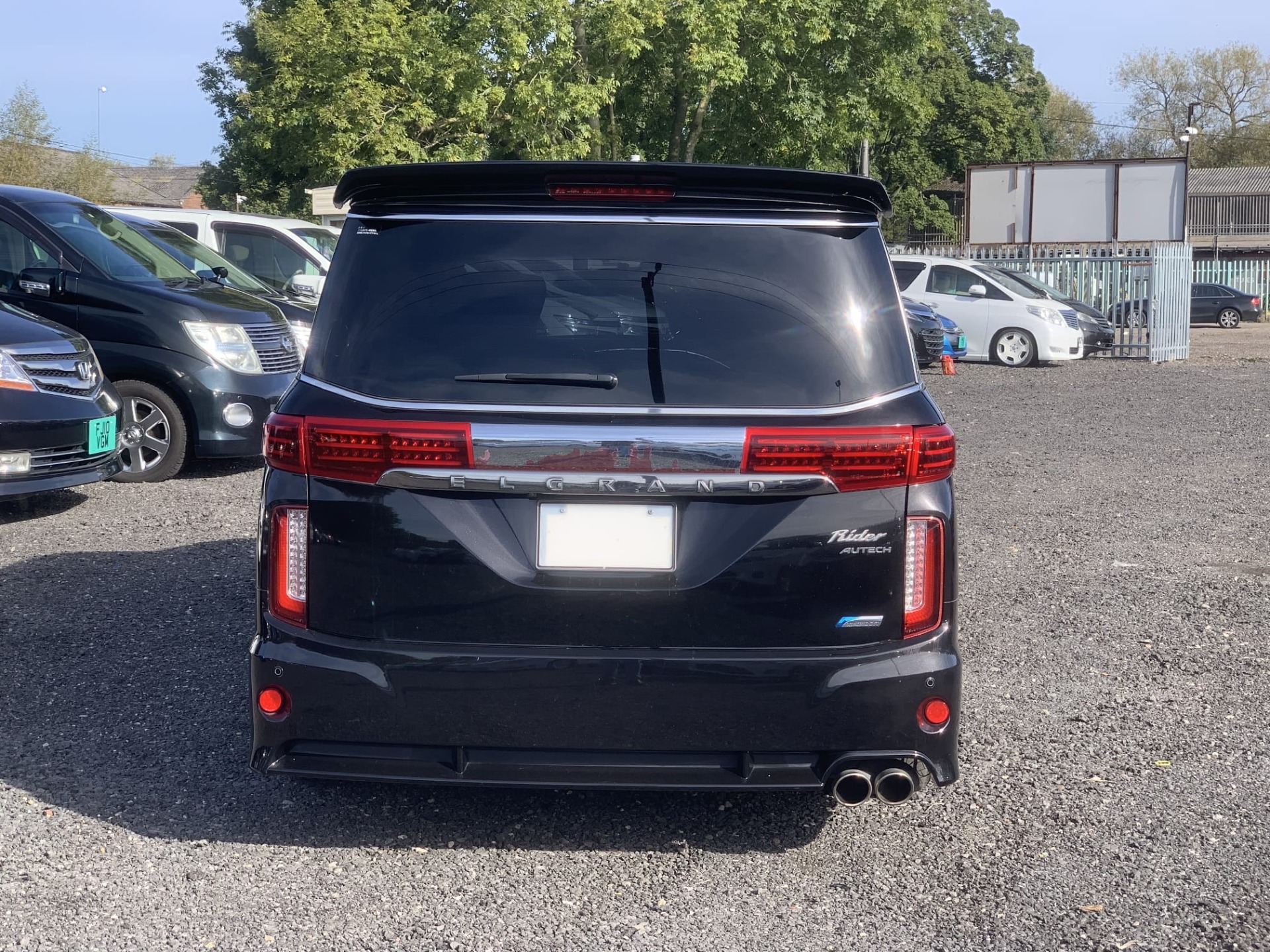 NISSAN ELGRAND Rider PE52 3.5 V6 Automatic 7 Leather Seats