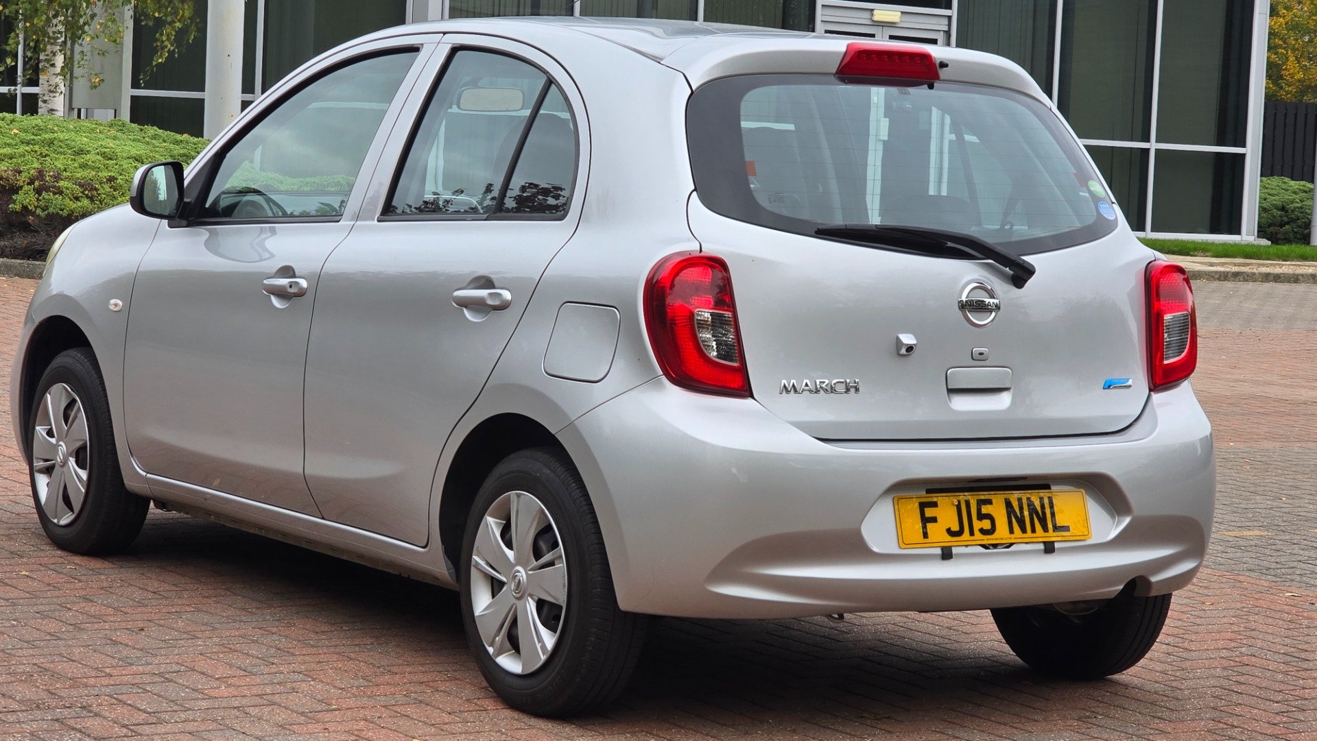 NISSAN MICRA (March) 1.2 DIG-S Auto Tekna Hatchback 5dr Petrol CVT Euro 5 (ss) (98 ps)