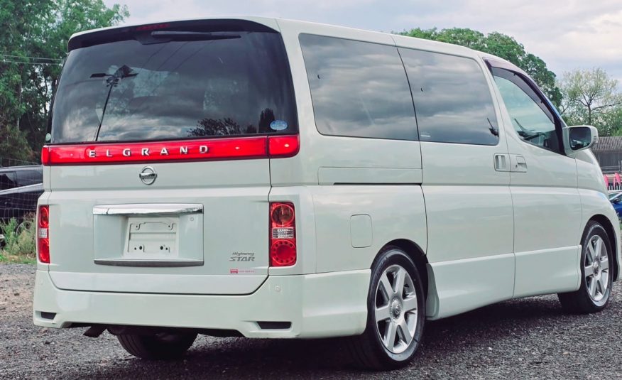 NISSAN ELGRAND Highway Star 3.5 V6 Auto 4X4 8 Seater MPV