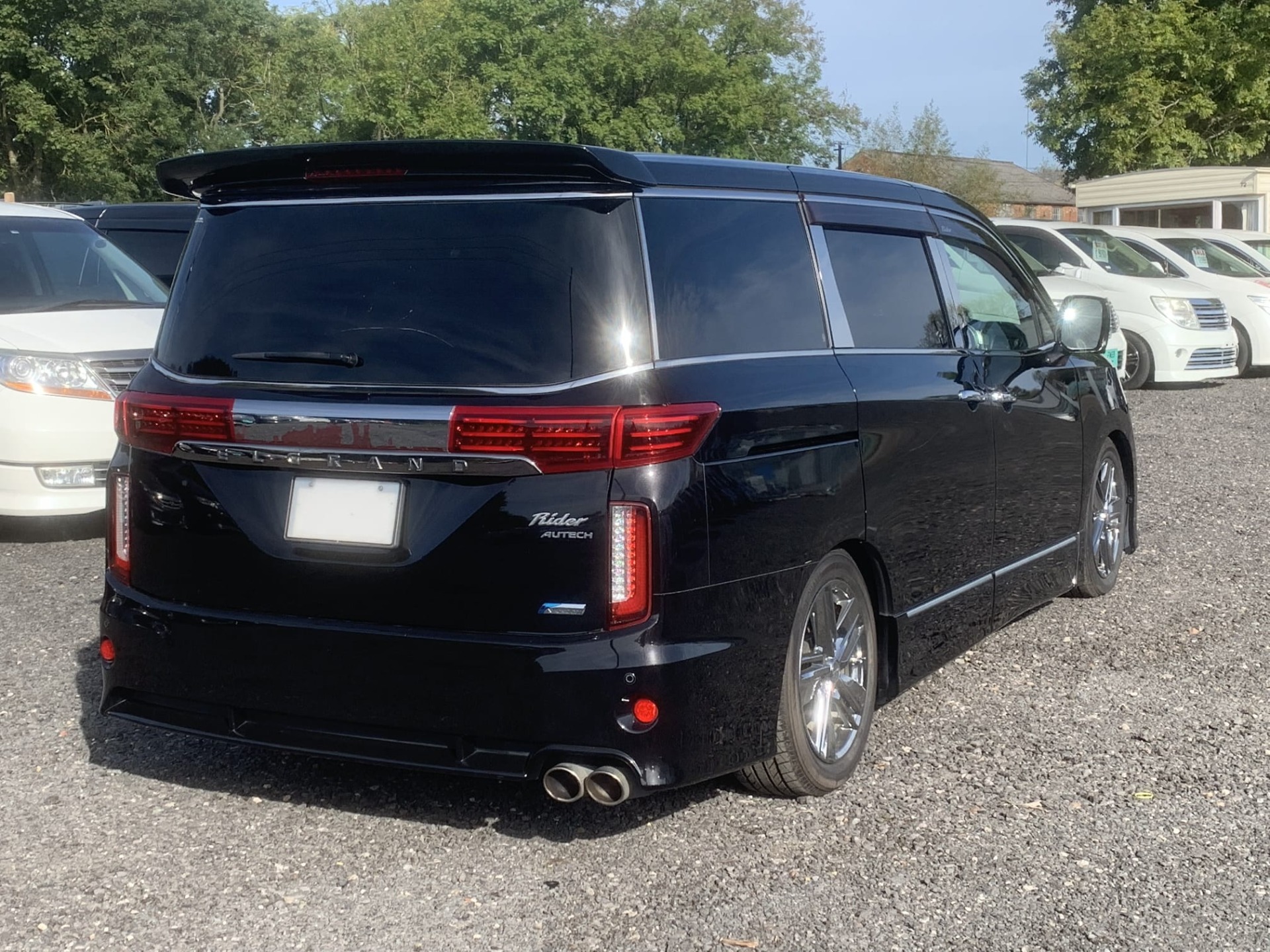 NISSAN ELGRAND Rider PE52 3.5 V6 Automatic 7 Leather Seats