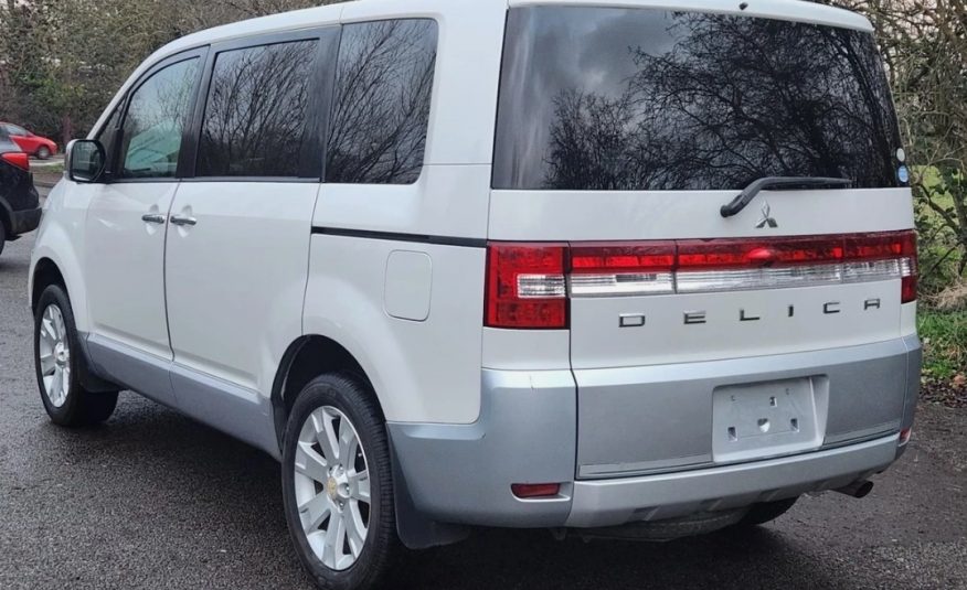 MITSUBISHI DELICA D5 2.4 Auto 8 Seater Electric Doors/Boot 4X4