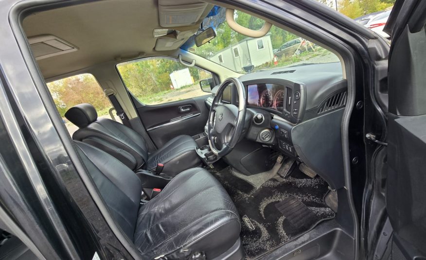 NISSAN ELGRAND Rider Autech ME51 2.5 V6 Automatic MPV Low Mileage 31k Guaranteed