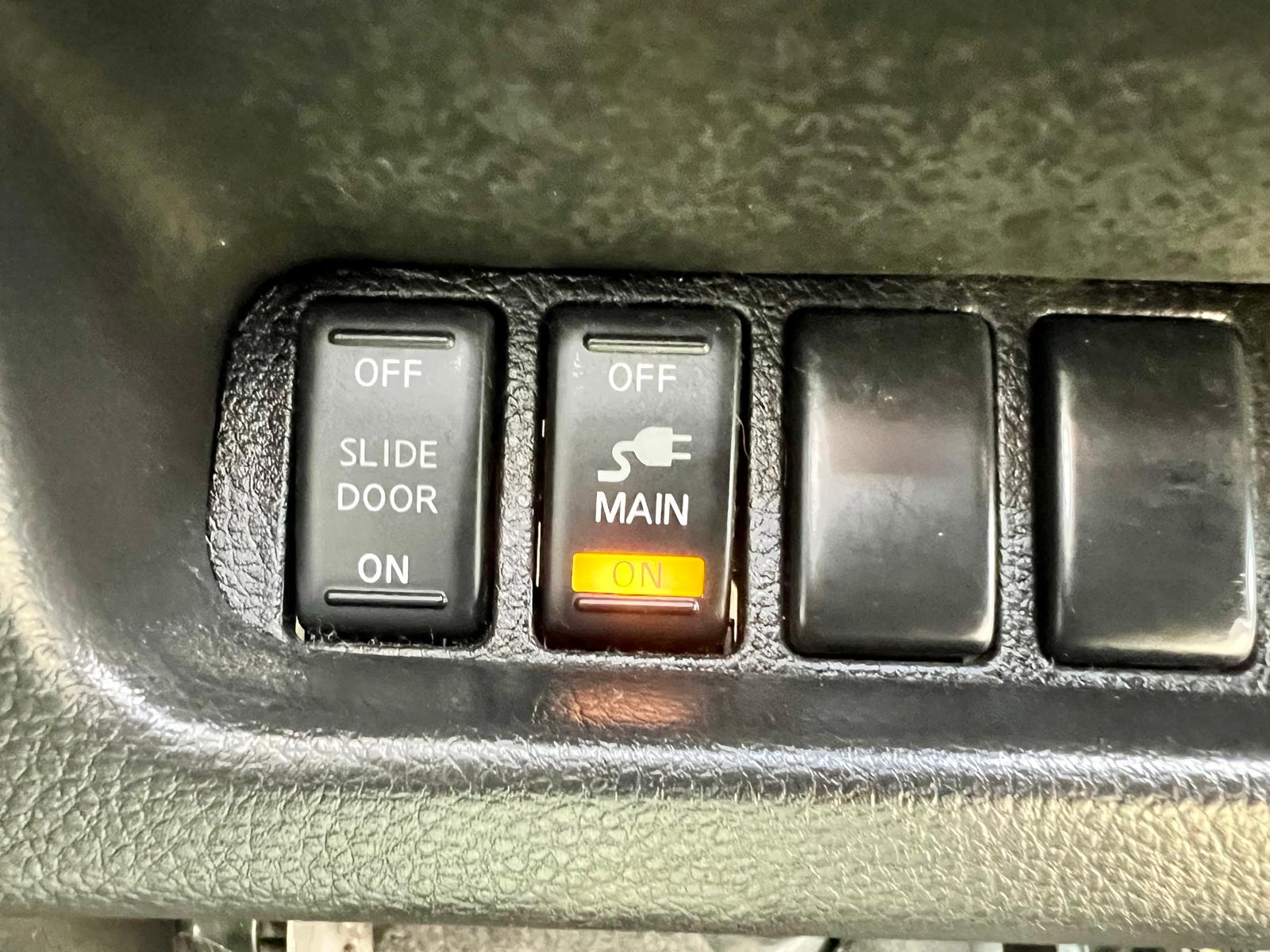 NISSAN ELGRAND Highway Star 3.5 V6 Auto Cruise Control 360 Cameras