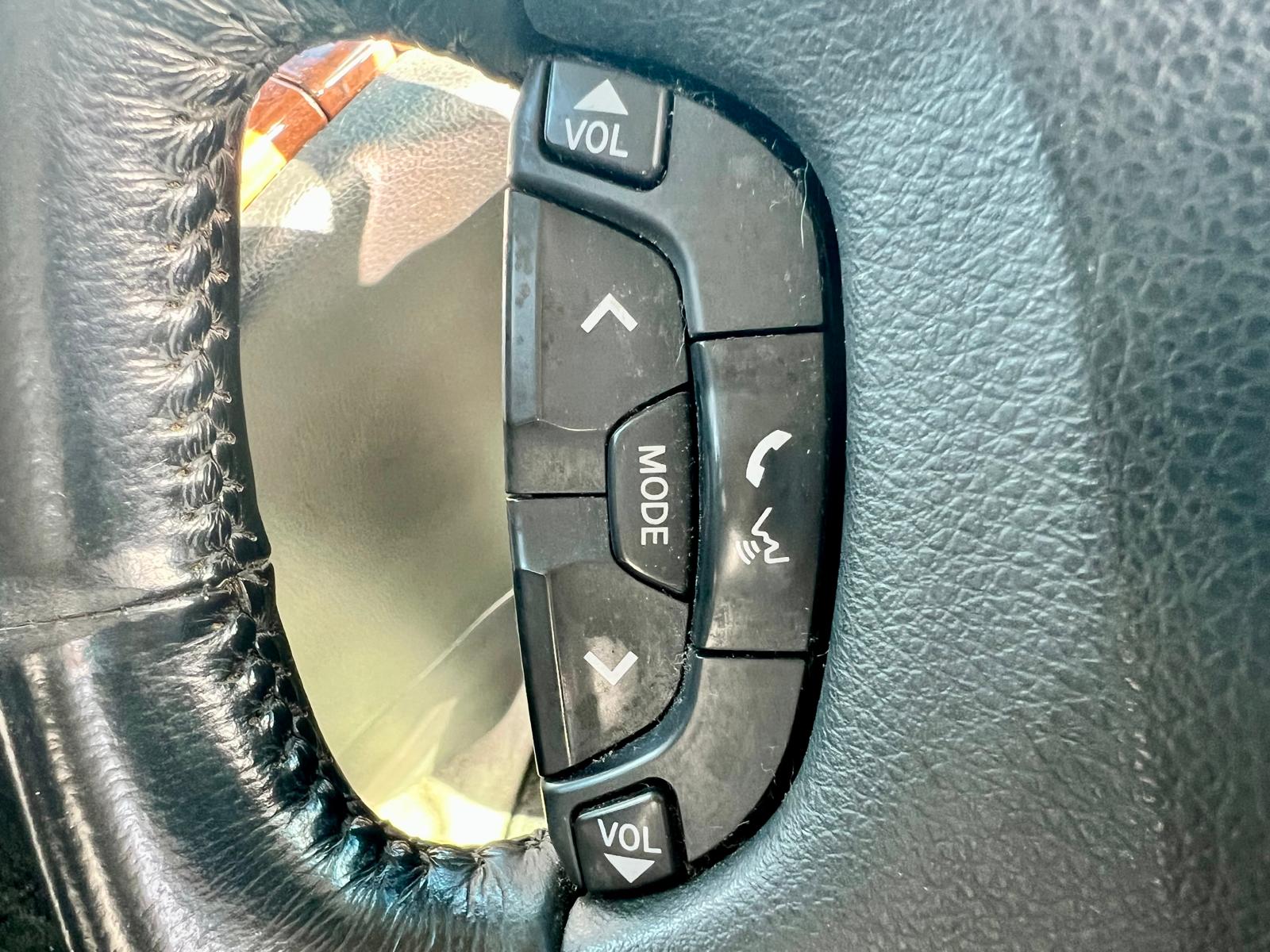 NISSAN ELGRAND Highway Star 3.5 V6 Auto Cruise Control 360 Cameras