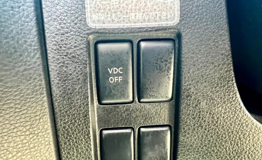 NISSAN ELGRAND Highway Star 3.5 V6 Auto Cruise Control 360 Cameras