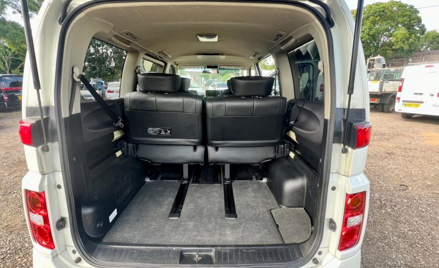 NISSAN ELGRAND Highway Star 3.5 V6 Auto Cruise Control 360 Cameras
