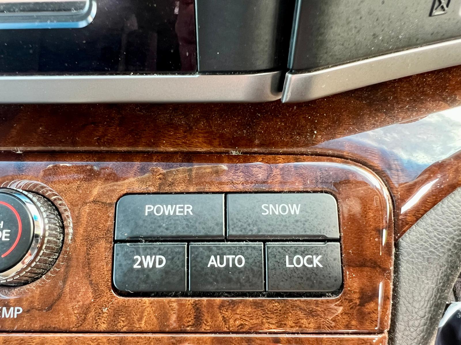 NISSAN ELGRAND Highway Star 3.5 V6 Auto Cruise Control 360 Cameras