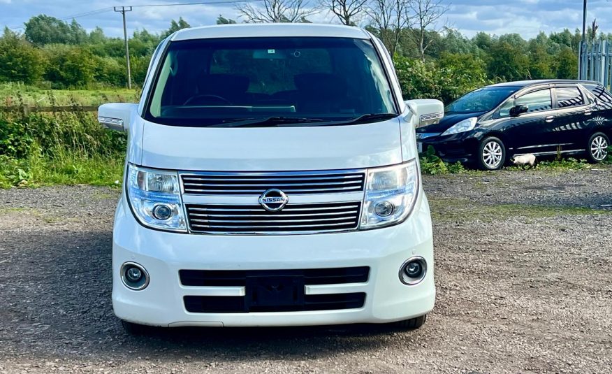 NISSAN ELGRAND Highway Star 3.5 V6 Auto Cruise Control 360 Cameras