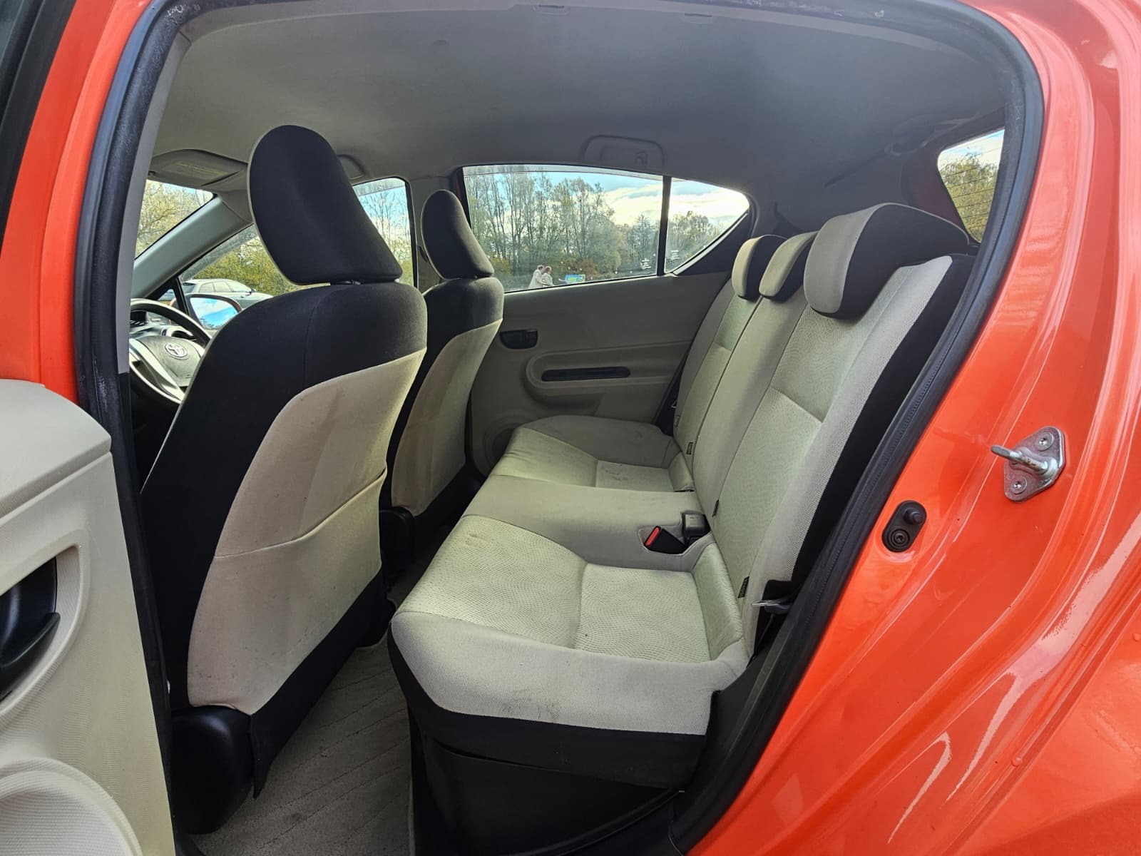 TOYOTA AQUA NHP10 1.5 Hybrid Automatic EVECO Mode Reverse Camera