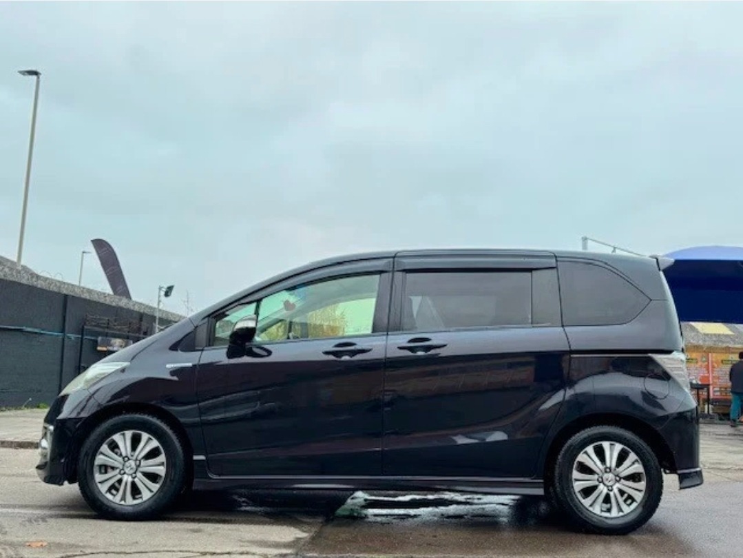 HONDA FREED 1.5h IMA EX CVT Auto 7 Seater MPV BTNavigation Ulez Compliant