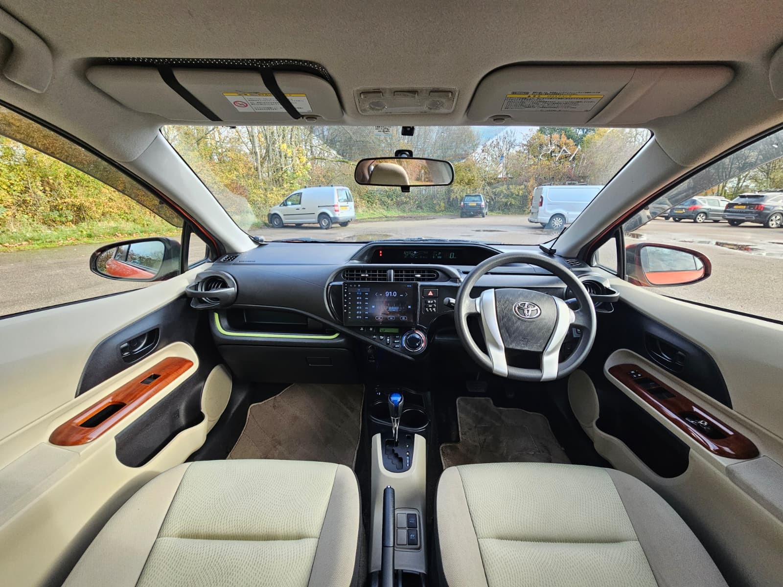 TOYOTA AQUA NHP10 1.5 Hybrid Automatic EVECO Mode Reverse Camera