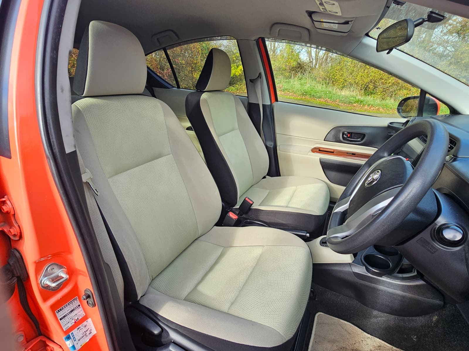 TOYOTA AQUA NHP10 1.5 Hybrid Automatic EVECO Mode Reverse Camera