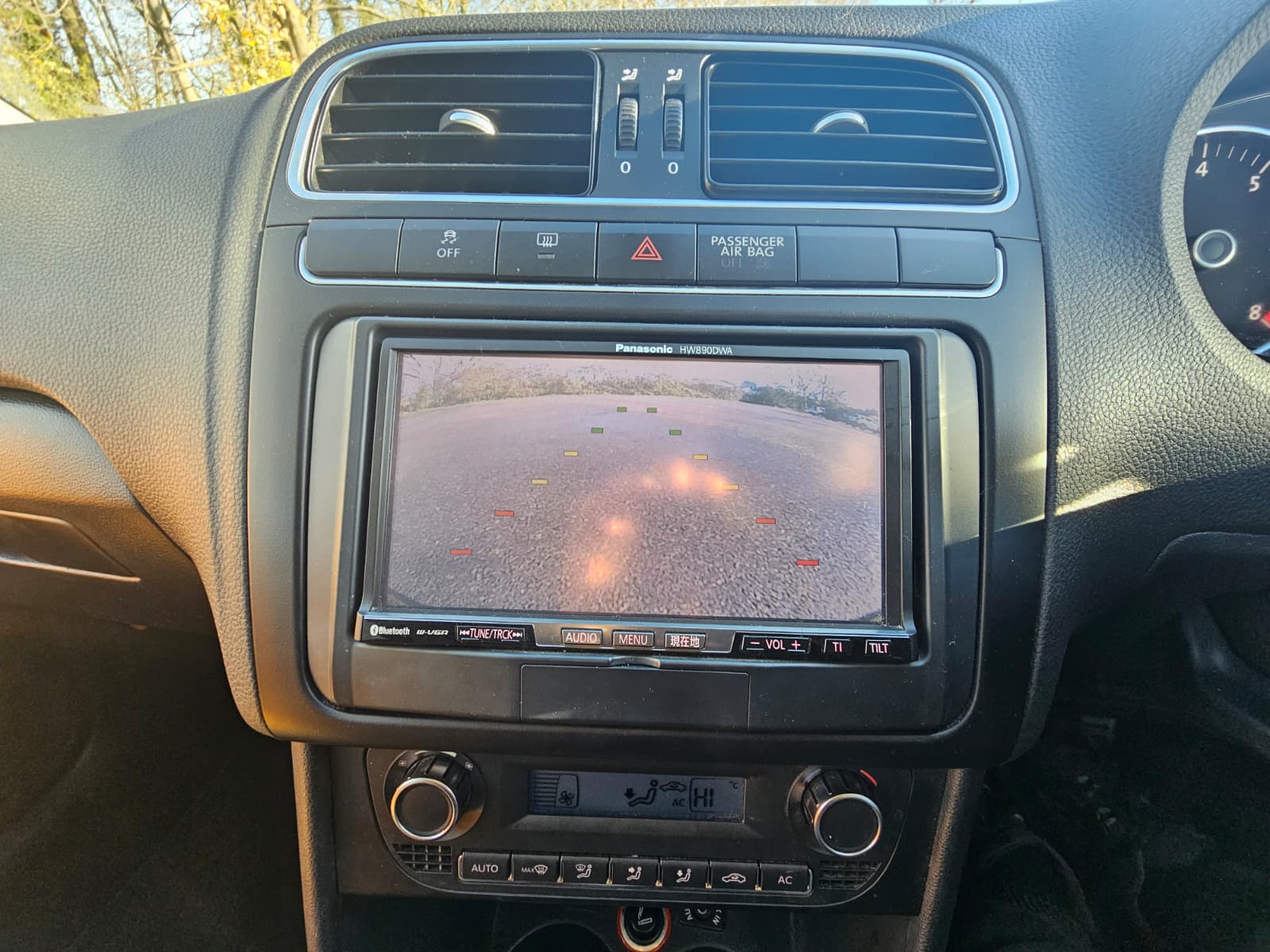 VOLKSWAGEN POLO 1.2 Auto TSI BlueMotion Limited Edition Two-Tone Orange Black