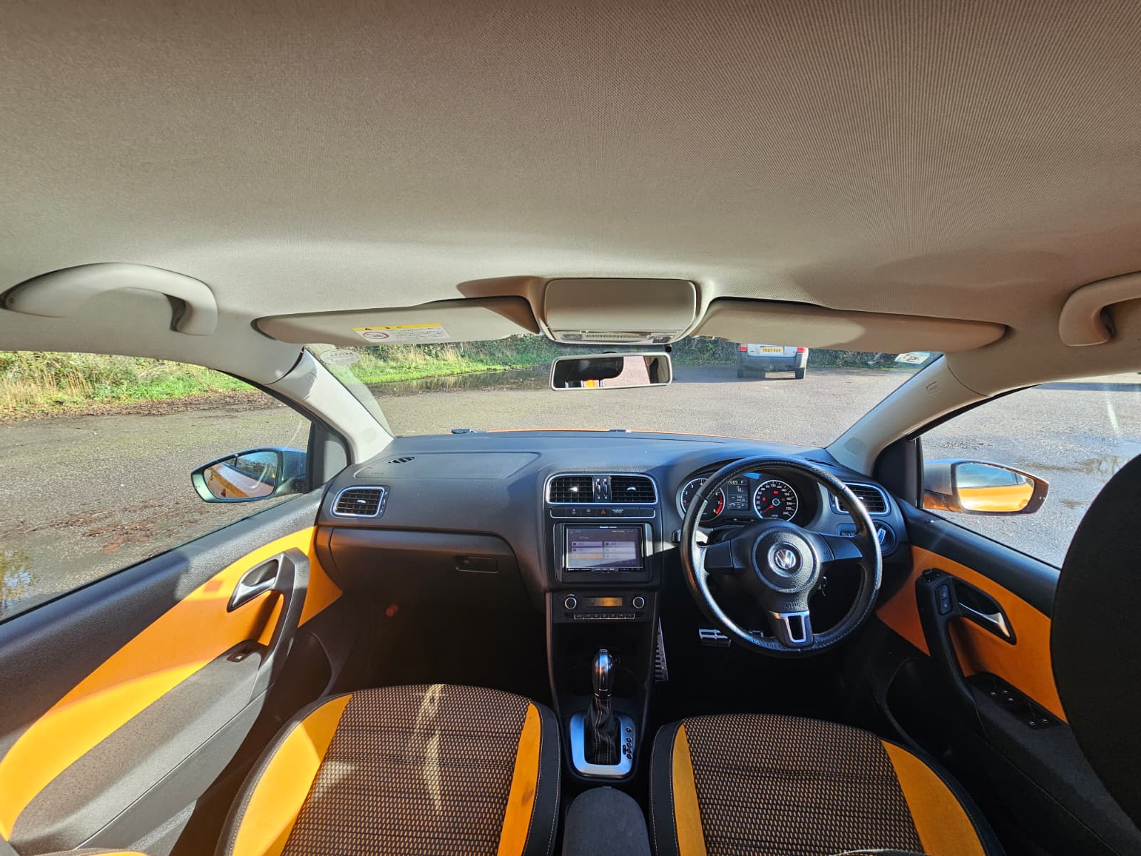 VOLKSWAGEN POLO 1.2 Auto TSI BlueMotion Limited Edition Two-Tone Orange Black