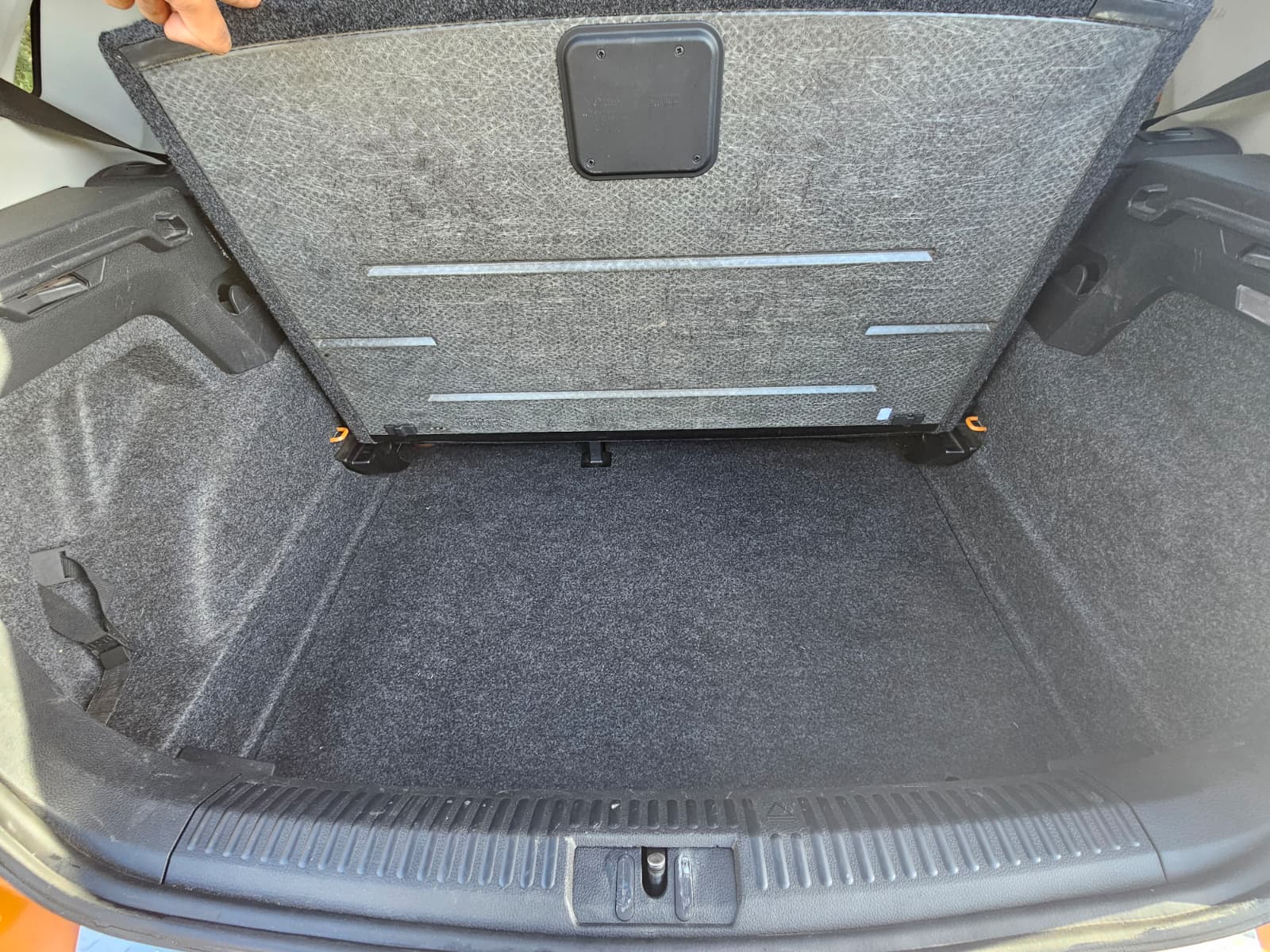 VOLKSWAGEN POLO 1.2 Auto TSI BlueMotion Limited Edition Two-Tone Orange Black