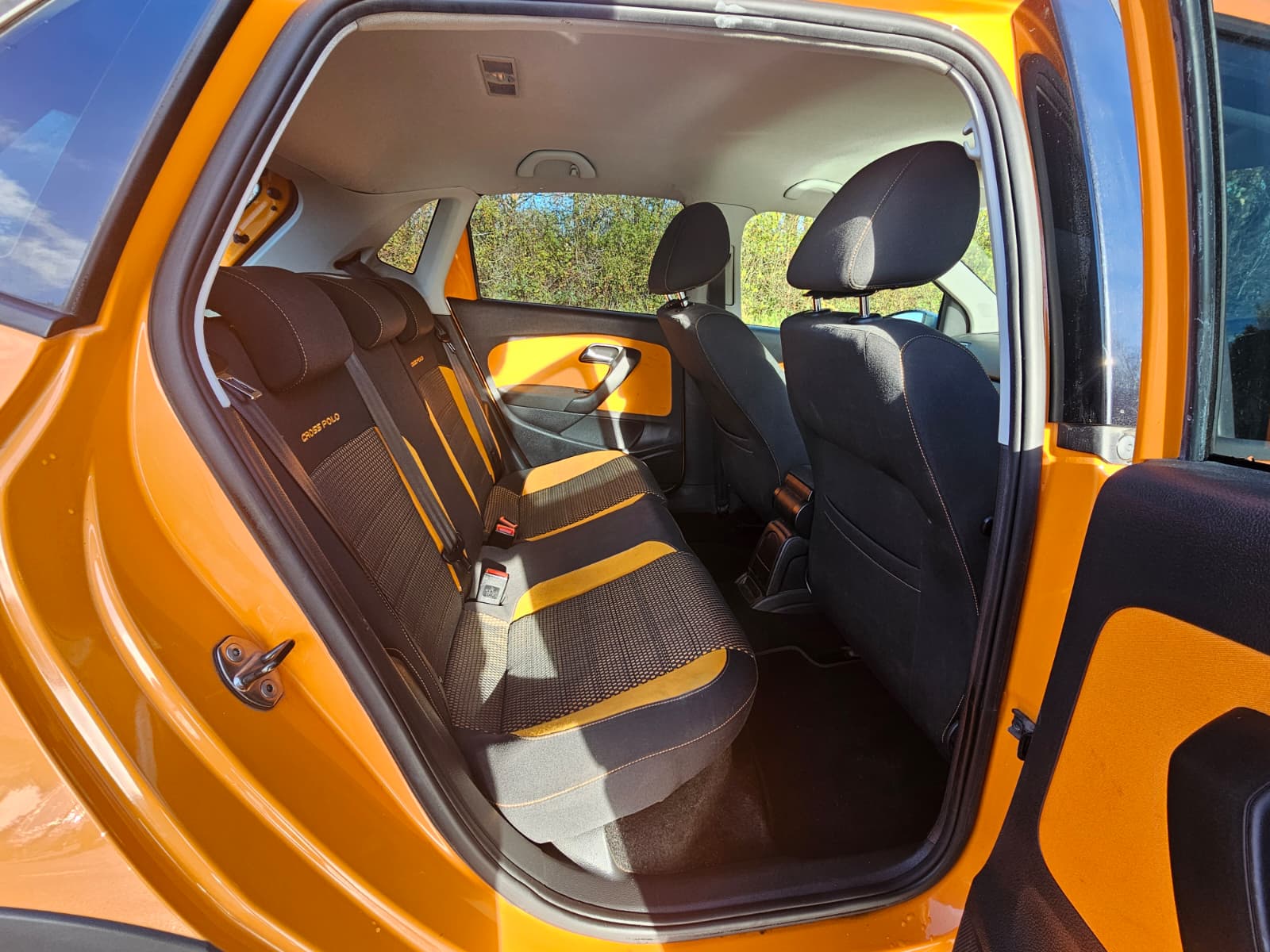 VOLKSWAGEN POLO 1.2 Auto TSI BlueMotion Limited Edition Two-Tone Orange Black