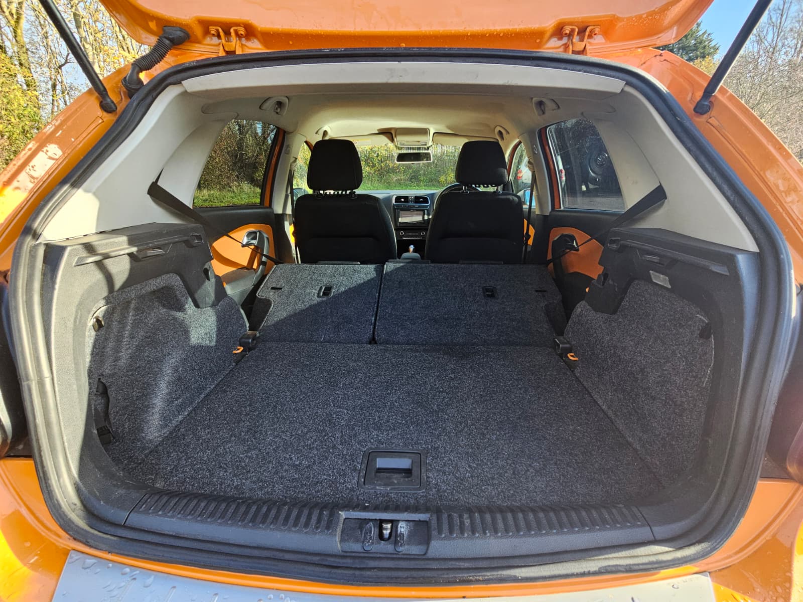 VOLKSWAGEN POLO 1.2 Auto TSI BlueMotion Limited Edition Two-Tone Orange Black