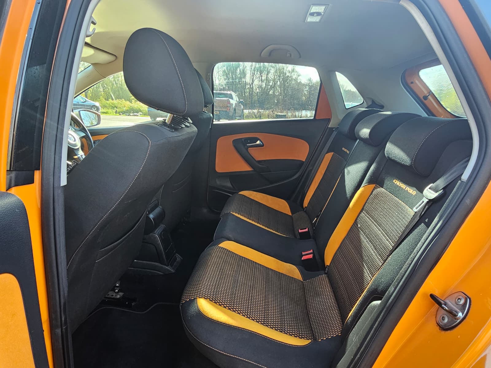 VOLKSWAGEN POLO 1.2 Auto TSI BlueMotion Limited Edition Two-Tone Orange Black