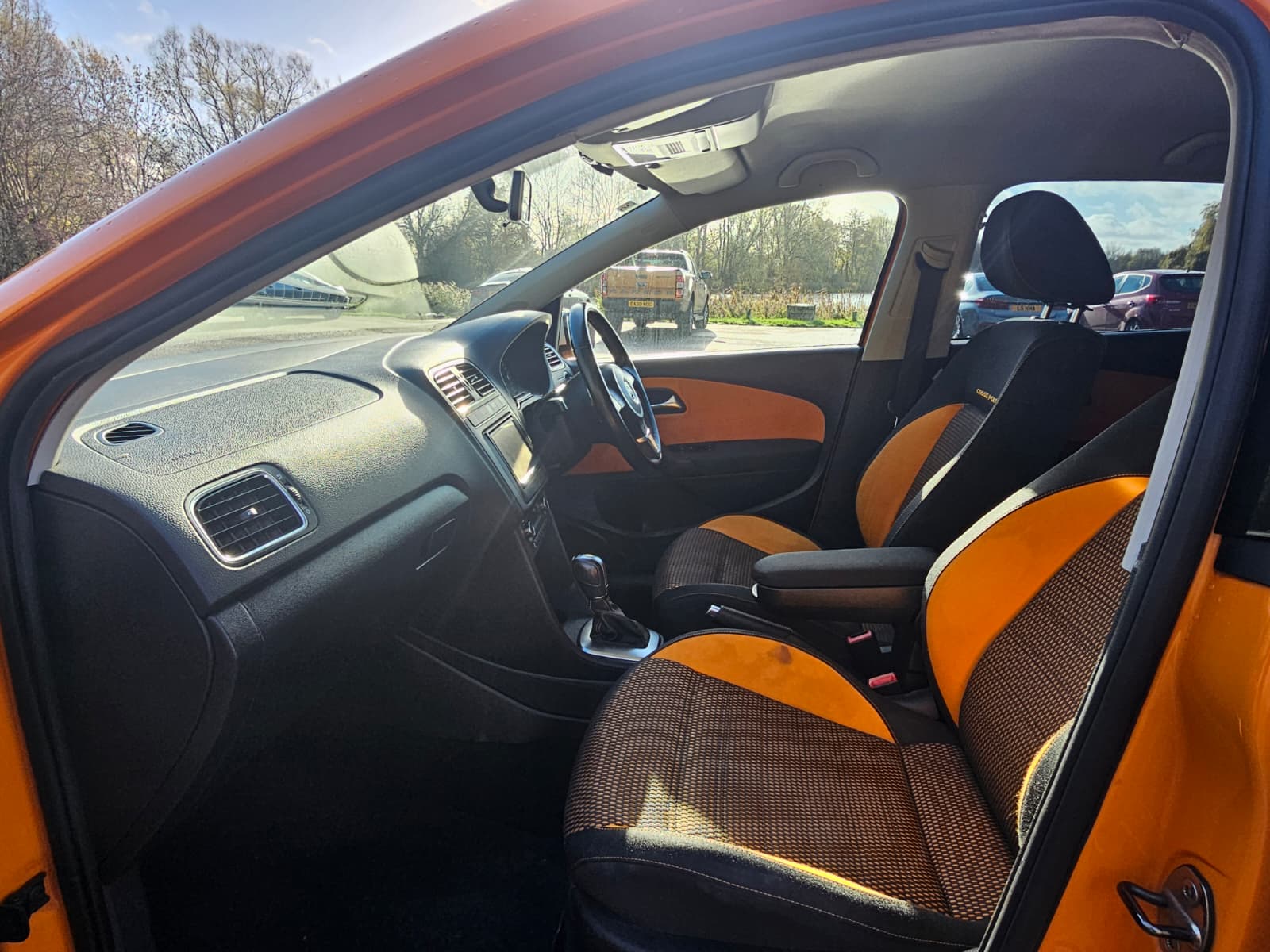 VOLKSWAGEN POLO 1.2 Auto TSI BlueMotion Limited Edition Two-Tone Orange Black