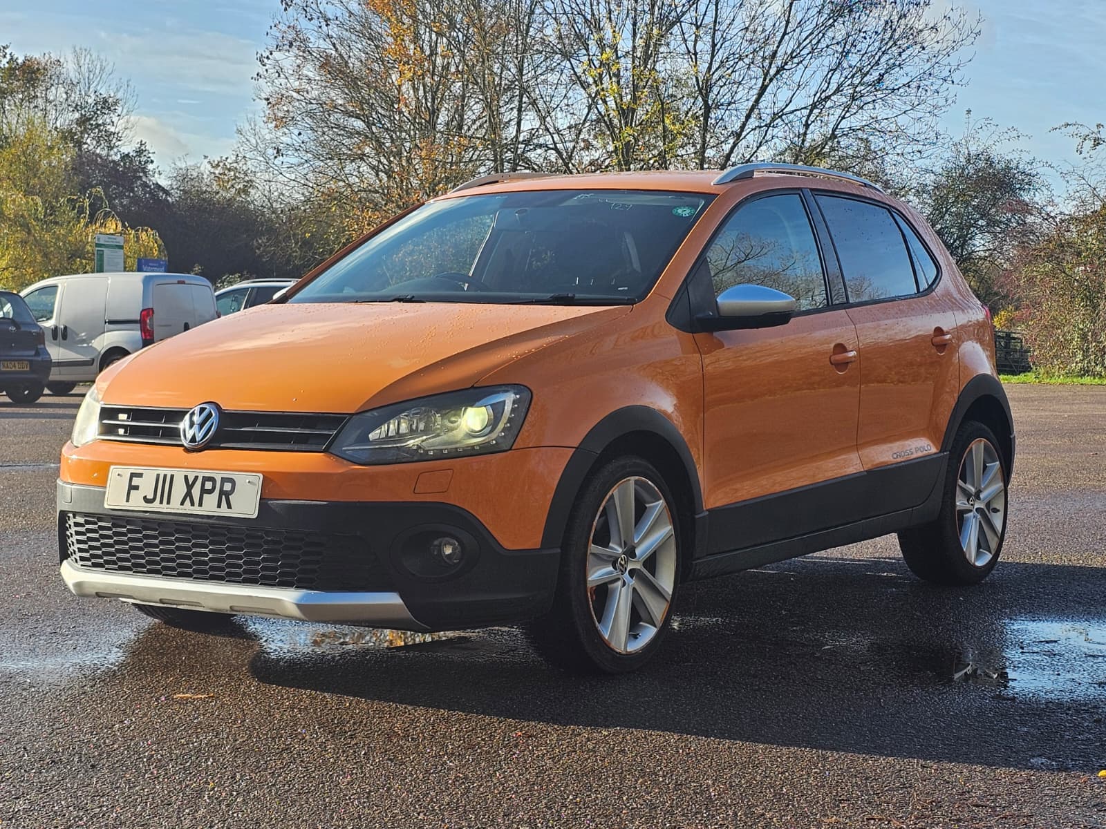 VOLKSWAGEN POLO 1.2 Auto TSI BlueMotion Limited Edition Two-Tone Orange Black