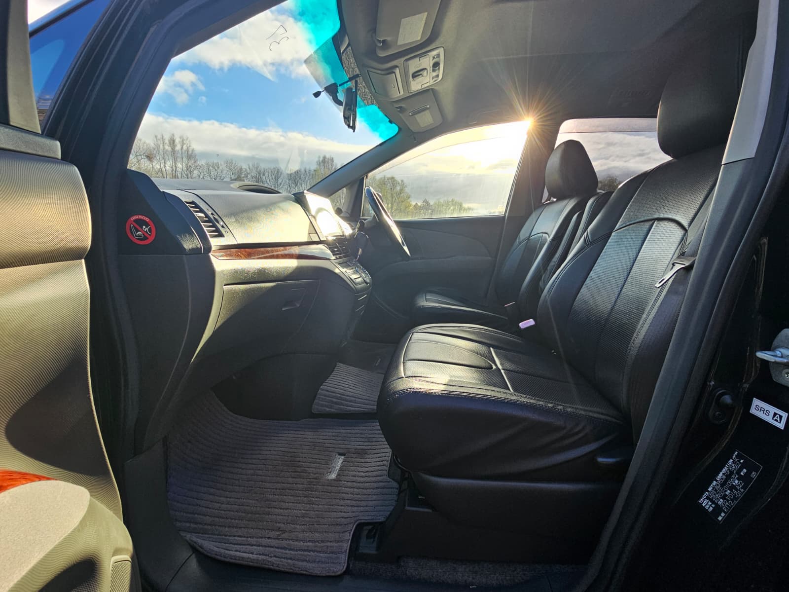 TOYOTA ESTIMA JDM Import 2.4 Automatic CVT 8 Seater MPV Android Auto/Car Play