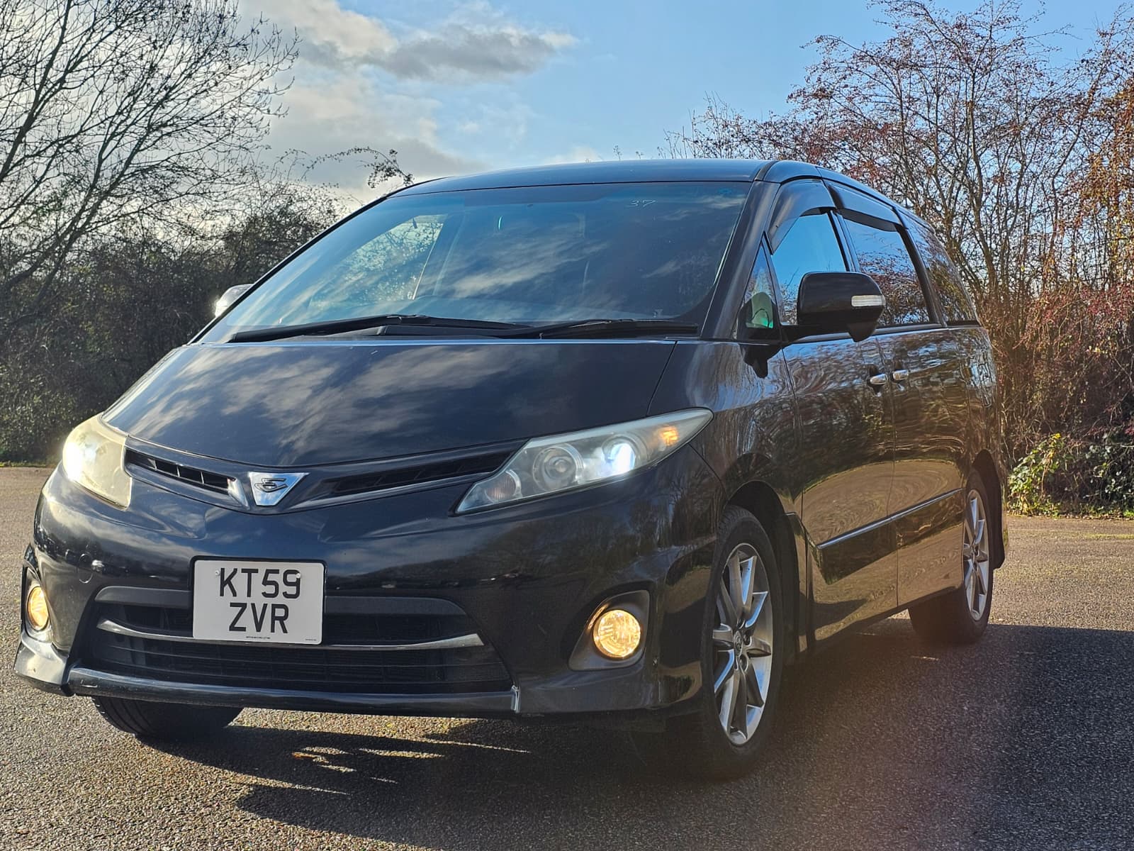 TOYOTA ESTIMA JDM Import 2.4 Automatic CVT 8 Seater MPV Android Auto/Car Play