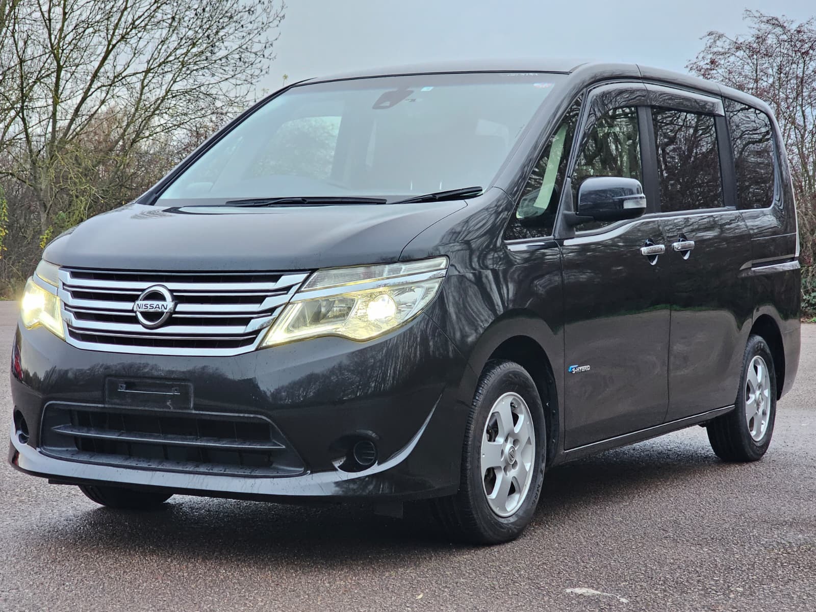 NISSAN SERENA 64 Reg 2.0 Auto 8 Seater Highway Star