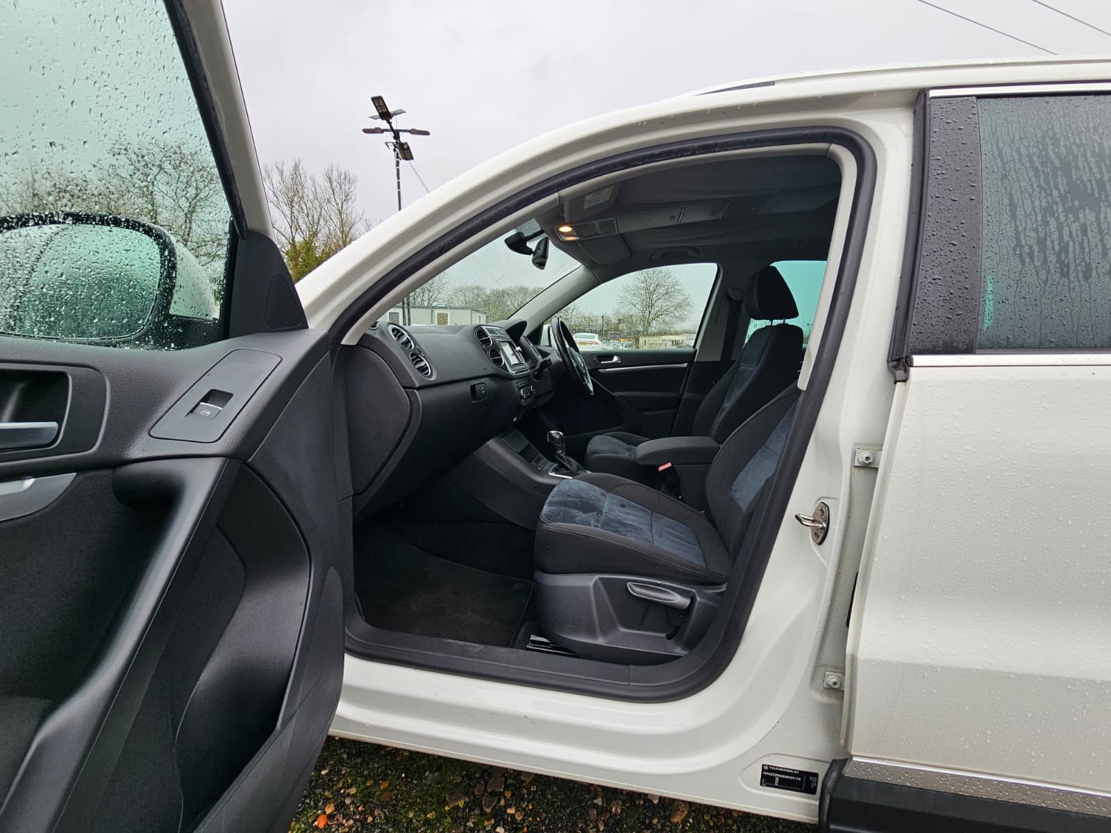 VOLKSWAGEN TIGUAN 1.4 TSI BlueMotion Tech SE Auto Ulez Free Warranted 58k Miles Only