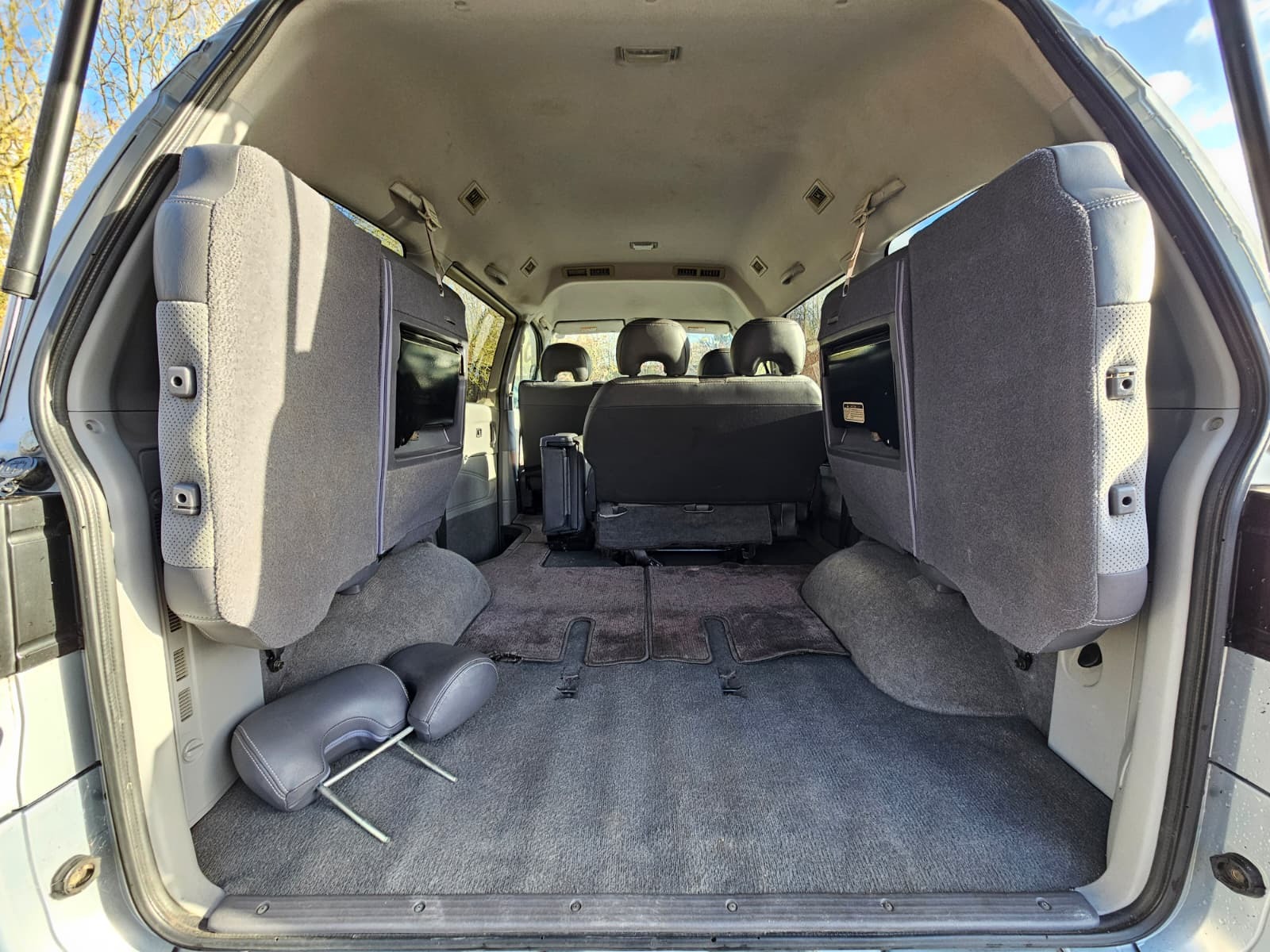 MITSUBISHI DELICA SPACE GEAR AUTO L400 Spacegear Chamonix 3.0 Auto V6 4X4  2WD