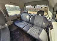 MITSUBISHI DELICA SPACE GEAR AUTO L400 Spacegear Chamonix 3.0 Auto V6 4X4  2WD