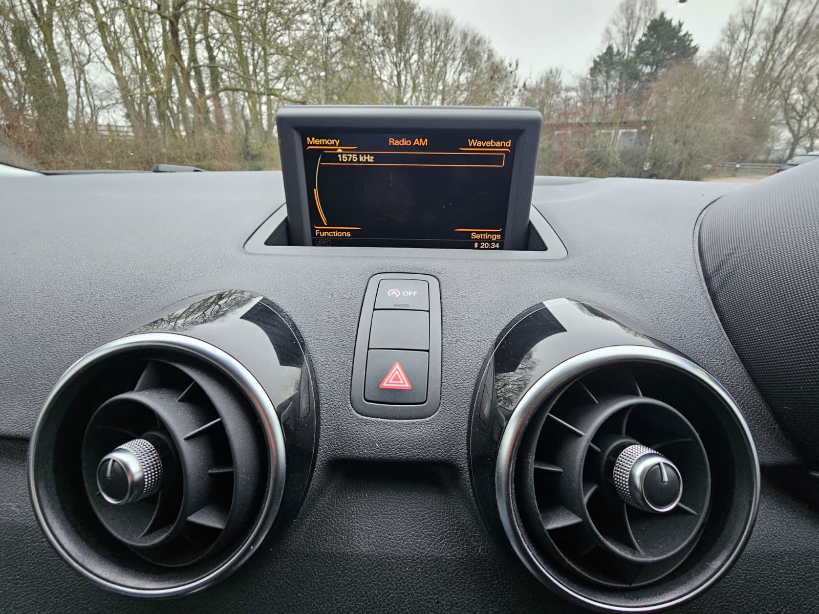 AUDI A1 1.4 TFSI Sportback Coupe S Tronic JDM