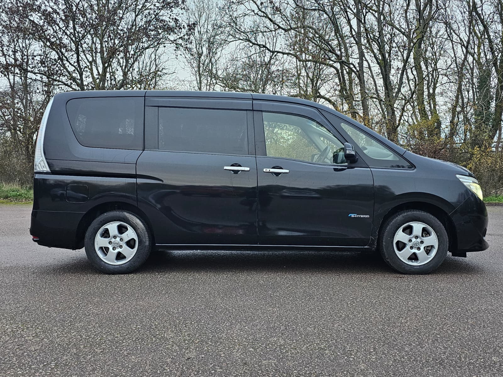 NISSAN SERENA 64 Reg 2.0 Auto 8 Seater Highway Star