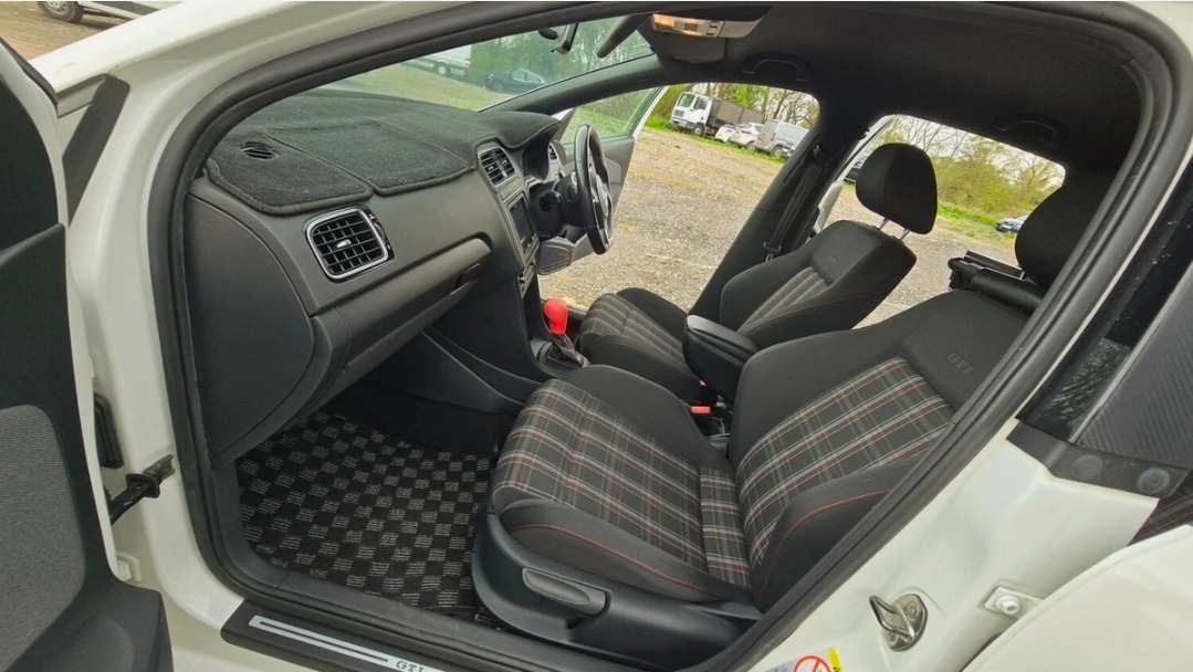 VOLKSWAGEN POLO GTI 1.4 TSI GTI DSG Auto Hatchback 5dr Petrol