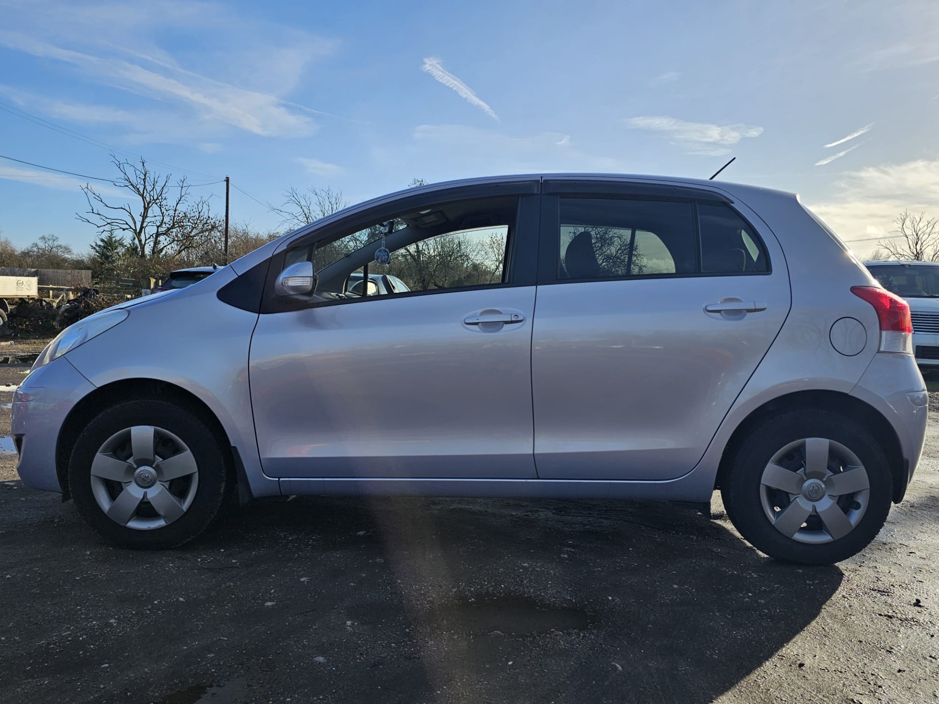 TOYOTA VITZ Yaris 1.0 L Automatic 5 Seater Hatchback