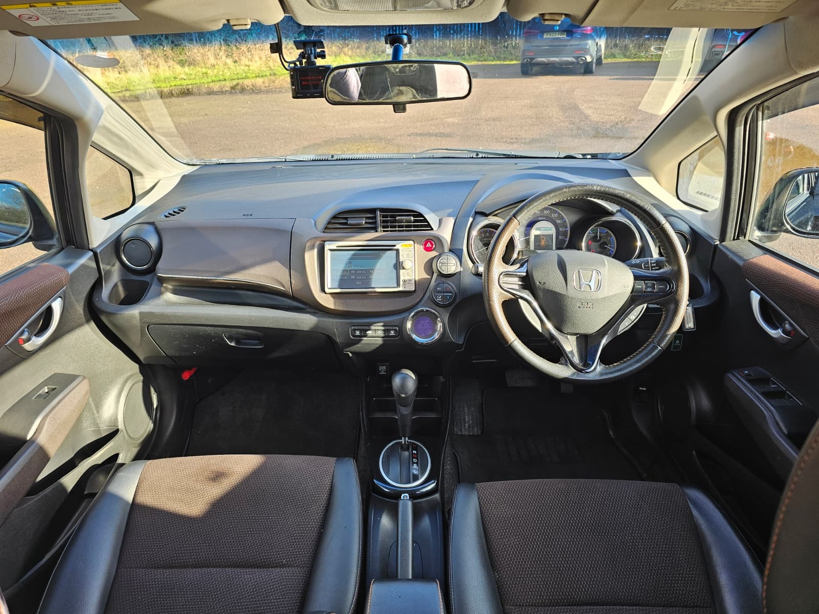 HONDA FIT SHUTTLE Jazz 1.3h IMA HE-T Hatchback 5dr Petrol Hybrid CVT Euro 5 (102 ps)