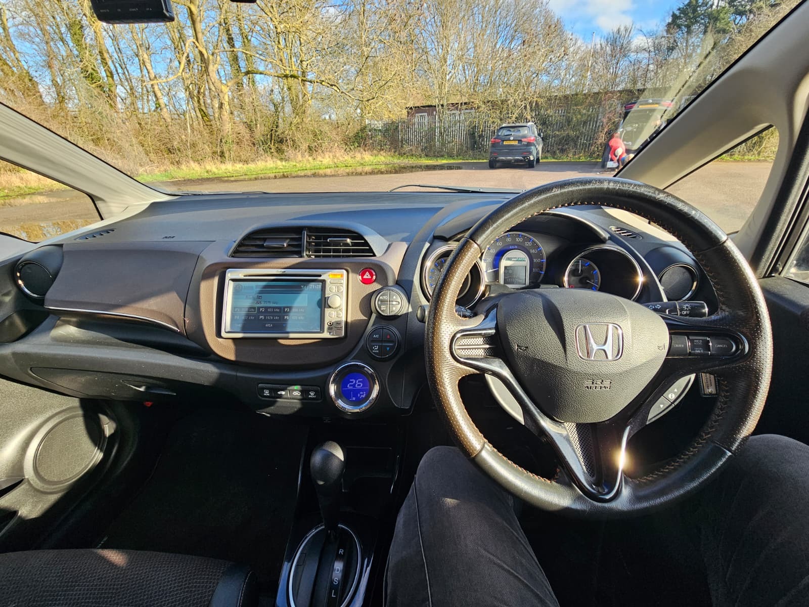 HONDA FIT SHUTTLE Jazz 1.3h IMA HE-T Hatchback 5dr Petrol Hybrid CVT Euro 5 (102 ps)