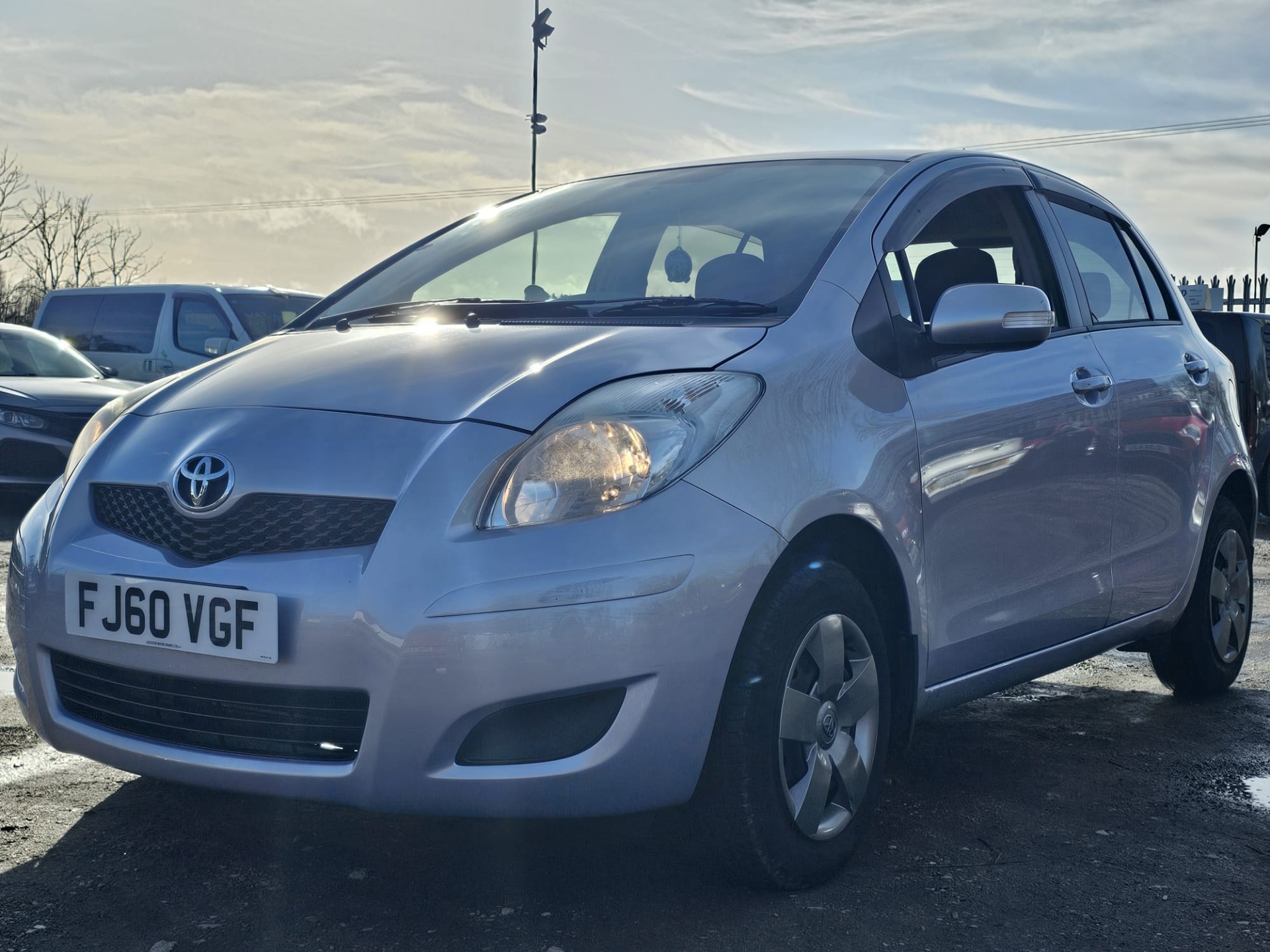 TOYOTA VITZ Yaris 1.0 L Automatic 5 Seater Hatchback