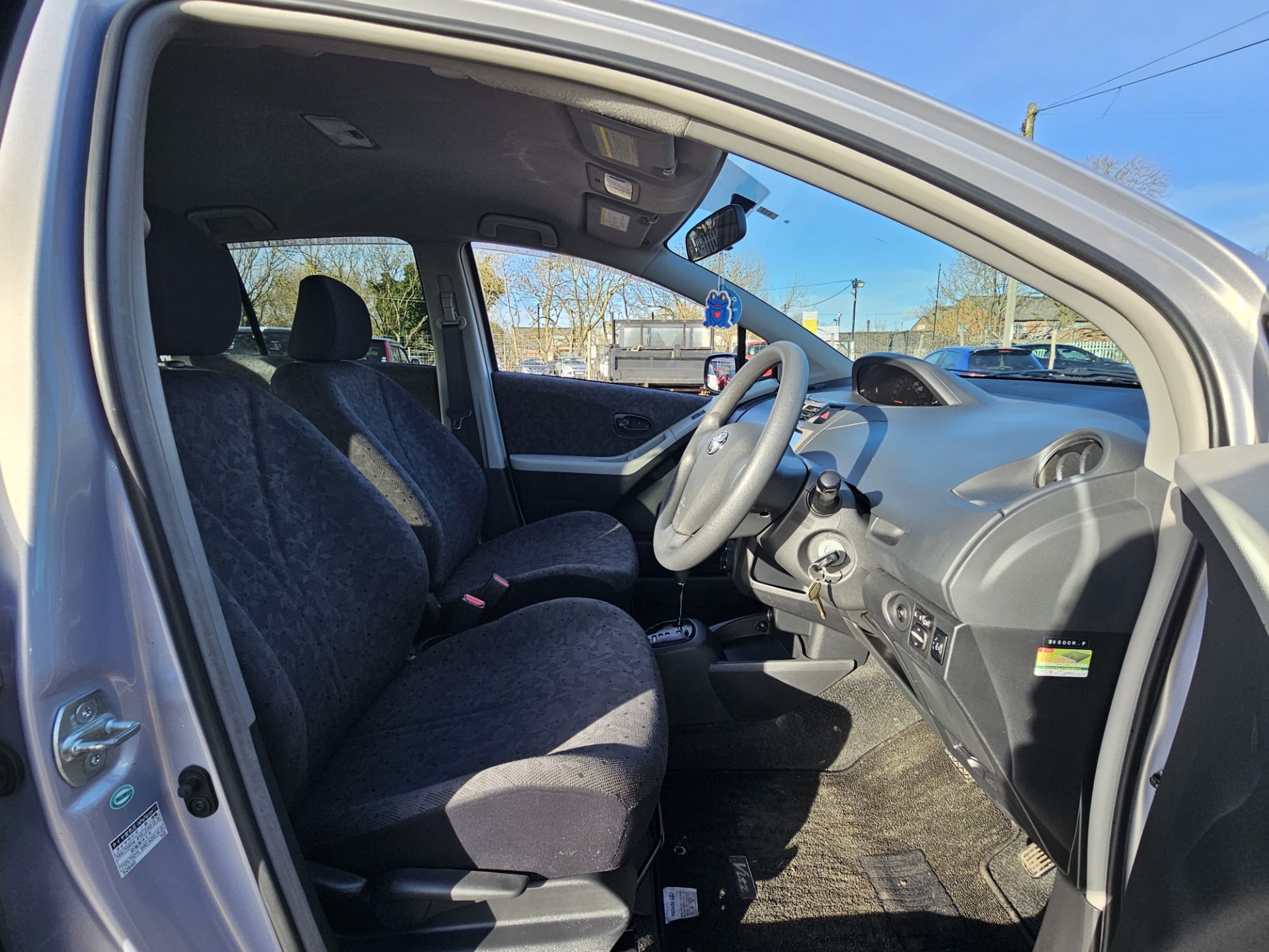 TOYOTA VITZ Yaris 1.0 L Automatic 5 Seater Hatchback