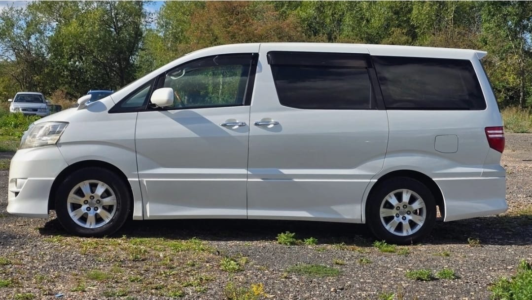 TOYOTA ALPHARD 2.4 G Edition CVT