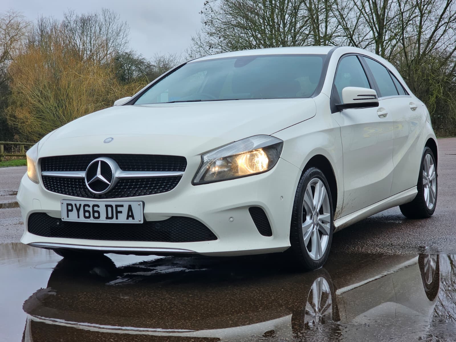 MERCEDES-BENZ A CLASS A180d Sport Executive 5dr