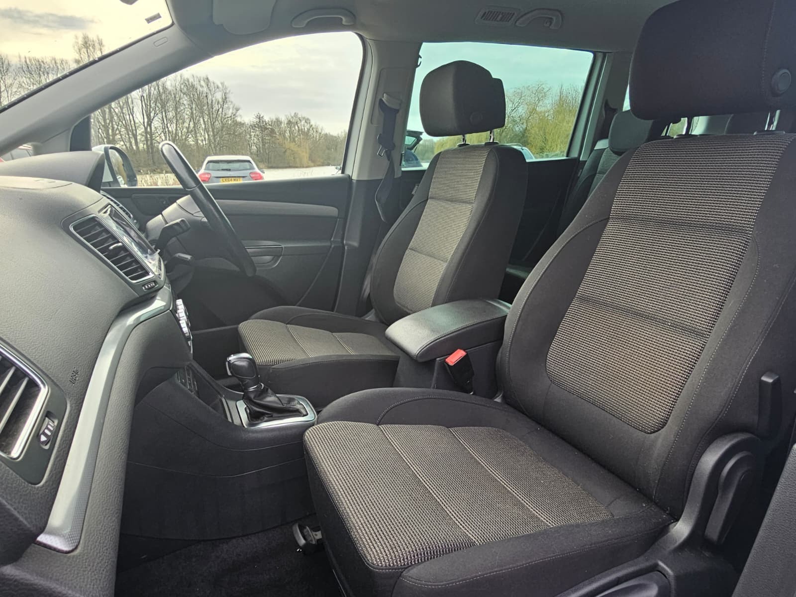 VOLKSWAGEN SHARAN TSI BlueMotion Tech SE DSG Euro 5 (s/s) 5dr