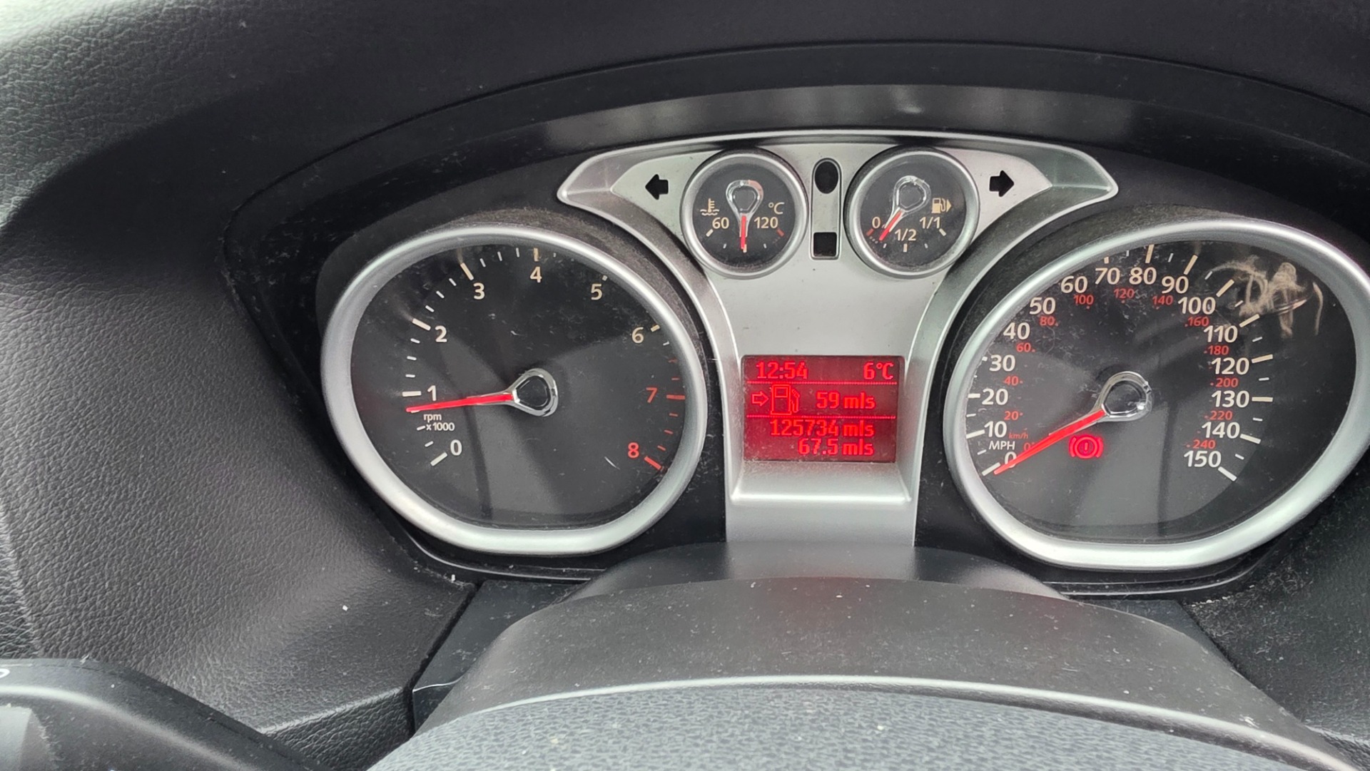 FORD FOCUS 1.6 Zetec Hatchback 5dr Petrol Manual (159 gkm, 99 bhp)