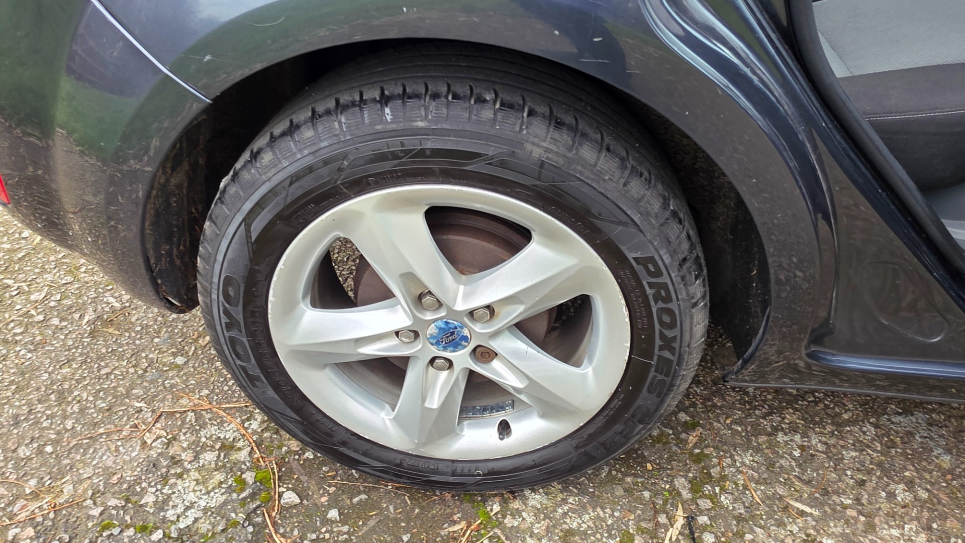 FORD FOCUS 1.6 Zetec Hatchback 5dr Petrol Manual (159 gkm, 99 bhp)