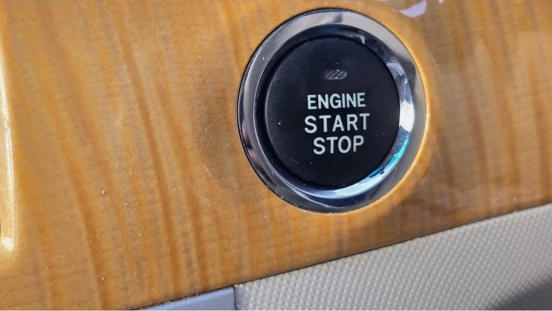 TOYOTA ESTIMA 2.4 Automatic 7 Seater MPV Ulez Compliant