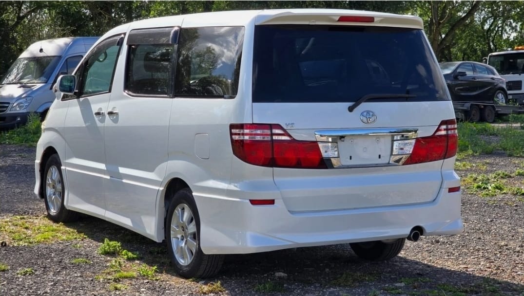 TOYOTA ALPHARD 2.4 G Edition CVT