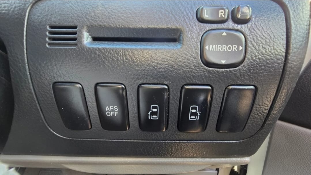 TOYOTA ALPHARD 2.4 G Edition CVT