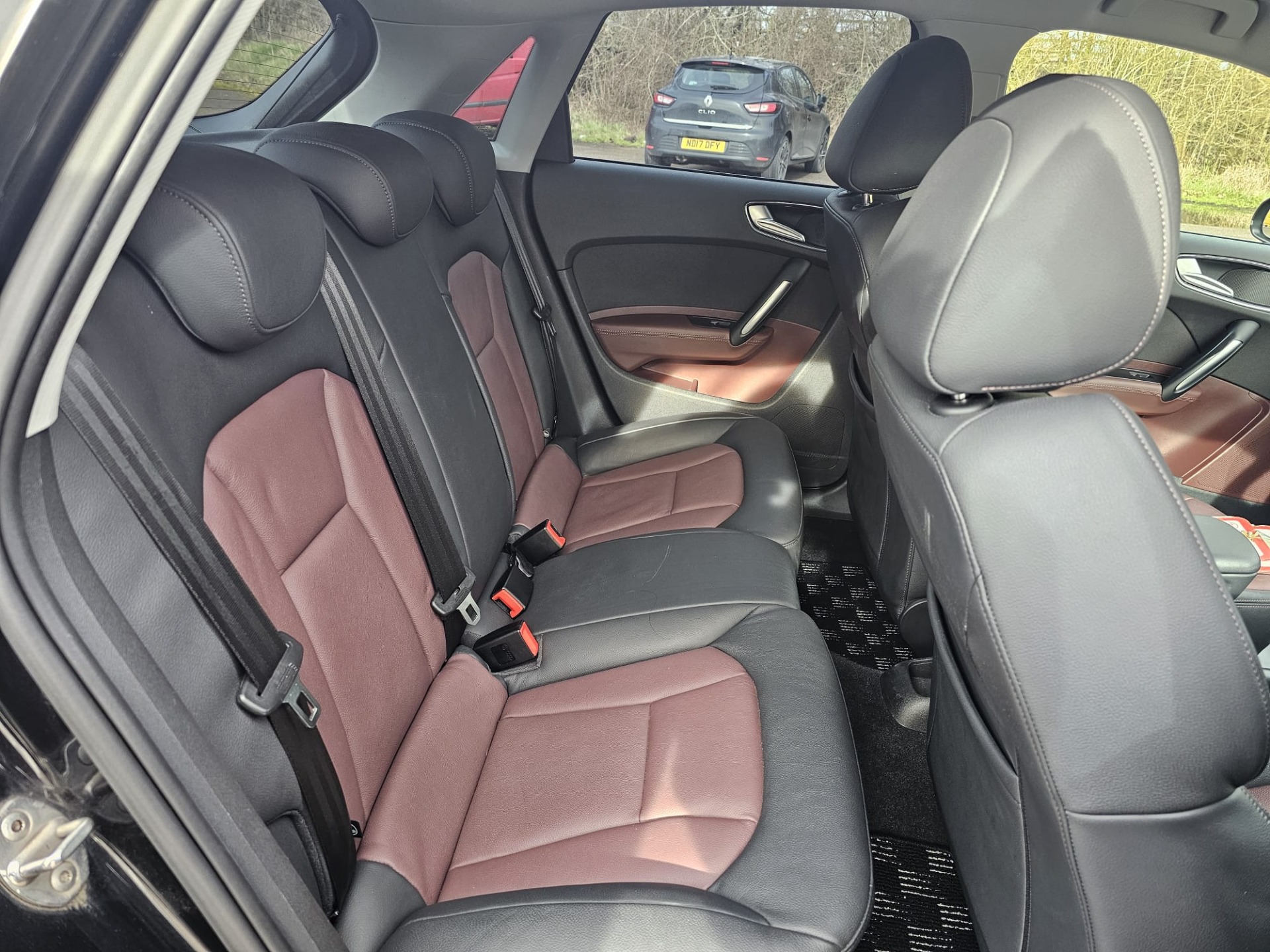 AUDI A1 1.4 TFSI CoD Sport Sportback S Tronic Auto Euro 5 (ss) 5dr Leather+Heated