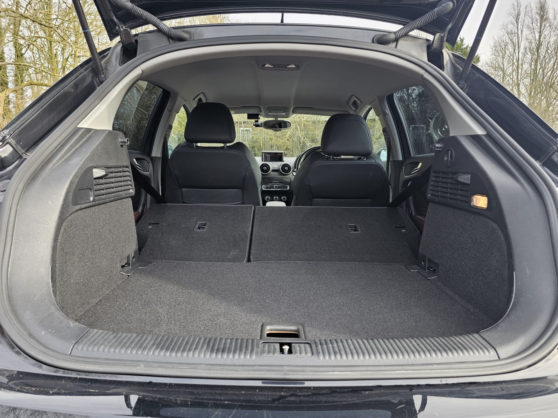 AUDI A1 1.4 TFSI CoD Sport Sportback S Tronic Auto Euro 5 (ss) 5dr Leather+Heated